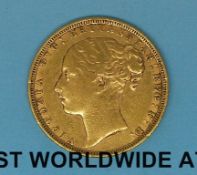 An 1871 young head gold full sovereign, type 2 reverse,