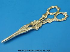 A pair of Victorian hallmarked silver grape scissors (Ldn) maker Charles Reily & George Storer
