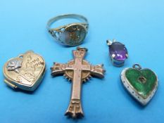 A 9ct gold ring, 9ct gold cross pendant, 9ct gold heart locket,