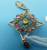 An Edwardian 9ct gold pendant set with quartz,