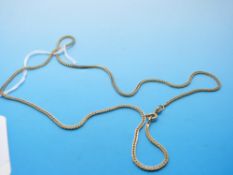 A 9ct gold necklace made up of flat links (4.