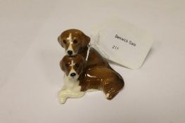 A Beswick Figure : Hounds - Seated, mode