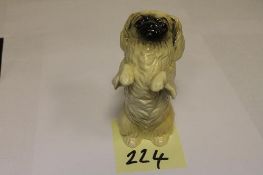 A Beswick Figure : Pekinese - Begging, m