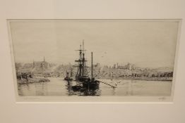 Harold Wyllie : Arundel from the Arun, d