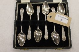 A set of six silver teaspoons, London 1815, cased. CONDITION REPORT: Good time aged condition. In