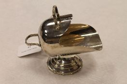 A Lindisfarne silver sugar scuttle, Birmingham 1971, with original retail box by Reids of