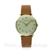 A GENTLEMAN'S 9CT SOLID GOLD SMITHS ASTRAL WRIST WATCH CIRCA 1964 WITH ORIGINAL BOX
D: Silver dial
