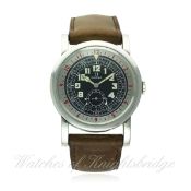 A GENTLEMAN'S STAINLESS STEEL OMEGA 1938 MUSEUM COLLECTION 'THE PILOTS WATCH' DATED 2010, REF.