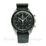 A GENTLEMAN'S STAINLESS STEEL OMEGA SPEEDMASTER PROFESSIONAL CHRONOGRAPH WRIST WATCH CIRCA 2000,