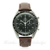 A GENTLEMAN'S STAINLESS STEEL OMEGA SPEEDMASTER PROFESSIONAL CHRONOGRAPH WRIST WATCH CIRCA 1990,