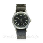 A GENTLEMAN'S BRITISH MILITARY W.W.W. VERTEX WRIST WATCH CIRCA 1940s 
D: Black dial with Arabic