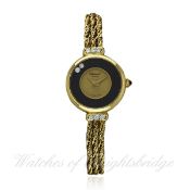 A LADIES 18K SOLID GOLD & ONYX CHOPARD HAPPY DIAMONDS BRACELET WATCH CIRCA 1980s, REF. G 3856 D: