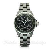 A LADIES MID SIZE BLACK CERAMIC & DIAMOND CHANEL J12 BRACELET WATCH DATED 2008, REF. H1625 WITH
