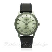 A GENTLEMAN'S STAINLESS STEEL LONGINES ULTRA CHRON AUTOMATIC WRIST WATCH CIRCA 1968
D: Silver dial