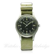 A GENTLEMAN'S STAINLESS STEEL BRITISH MILITARY HAMILTON TROPICALIZED GENERAL SERVICE WRIST WATCH