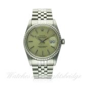 A GENTLEMAN'S STAINLESS STEEL ROLEX OYSTER PERPETUAL DATEJUST BRACELET WATCH DATED 1995, REF.