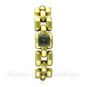 A LADIES 18K SOLID GOLD JAEGER LECOULTRE BRACELET WATCH CIRCA 1940's D: Black dial with gilt