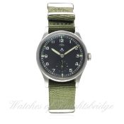 A RARE GENTLEMAN'S STAINLESS STEEL BRITISH MILITARY IWC MARK 10 W.W.W. WRIST WATCH CIRCA 1944
D: