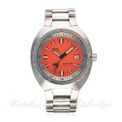A GENTLEMAN'S STAINLESS STEEL DOXA SEAHUNTER SUB 300T DIVERS BRACELET WATCH CIRCA 2002, REF. 30010