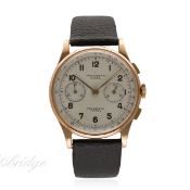 A GENTLEMAN'S 18K SOLID ROSE GOLD CHRONOGRAPHE SUISSE CHRONOGRAPH WRIST WATCH CIRCA 1940s, REF.