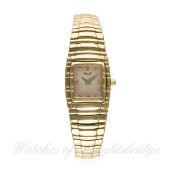 A FINE LADIES 18K SOLID GOLD PIAGET BRACELET WATCH CIRCA 1990s REF. 45051 M 401 D D: Silver dial