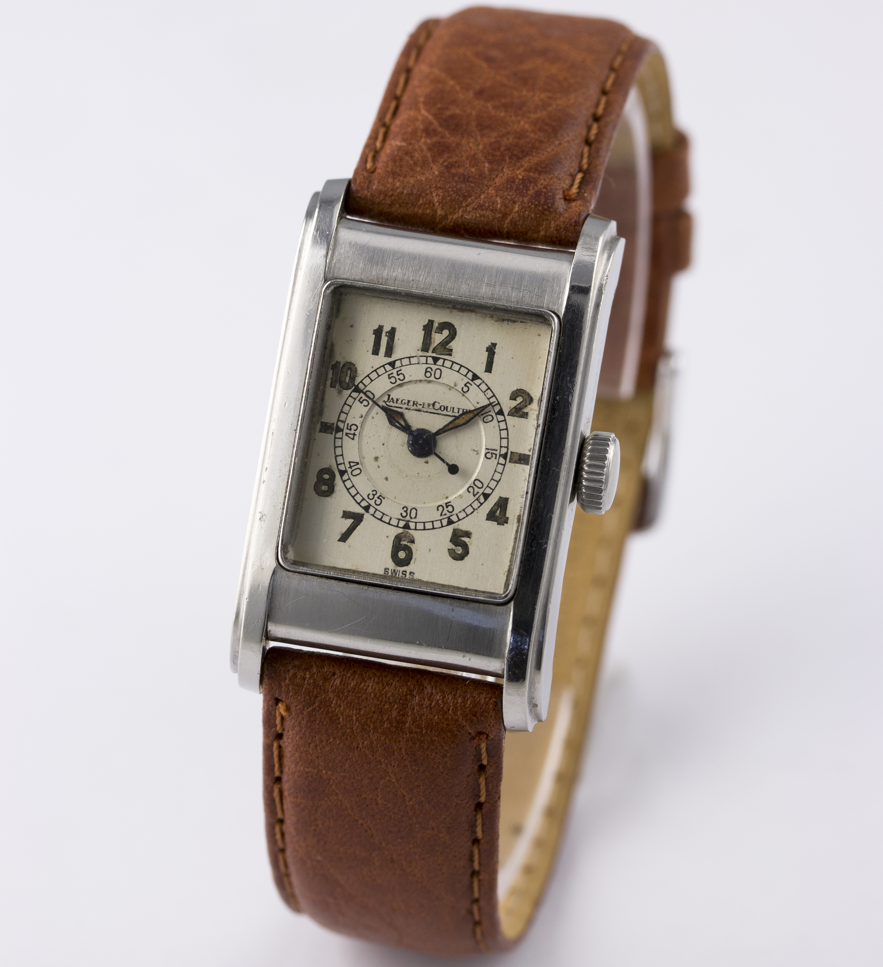 A RARE GENTLEMAN'S STAINLESS STEEL JAEGER LECOULTRE WATERPROOF WRIST WATCH CIRCA 1940
D: Silver dial - Image 2 of 9