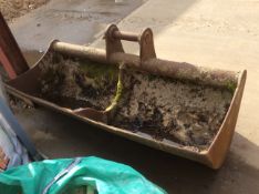 DITCHING BUCKET :  6 FOOT, 65 MILL PINS (TAKEN OFF HYUNDAI 130)