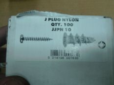 J PLUG - Nylon scew and fix - 900 pcs brand new