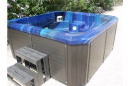Brand new 2104 Comfort Range Hot Tub