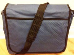 30 X BLUE LAP TOP BAGS BRAND NEW WITH TAGS .This is a great bag which will comfortably fit a 16
