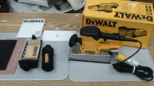 Brand new DeWlt D26241 - Orbital Sander - rrp £219 - 110V - brand new