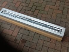 Qty 40 x CTL 228c - White - 139 x 18.5 x 8.5 cm: The CTL range is a very high quality metal