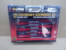 10 x Am-Tech Quality Tools 7 Piece + 1 Mains Tester (8 Pieces + Carry case in total) Electricians