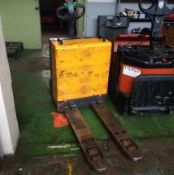 2003 Jungheinrich ELE 18