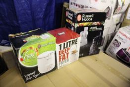One Lot to contain 1 Your Kitchen Deep Fat Fryer and Russell Hobbs Compact Deep Fryer Unchecked/