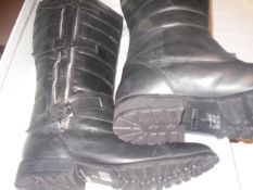 1 Pair Boxed New Twin Zip Ladies Riding style Leather Boot-Colour- Black-Size 7