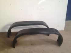 Pair of twin wheel plastic trailer mud guards