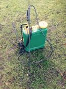 Nap sack sprayer working and in good condition