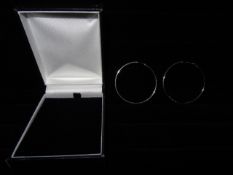 1 x Pair of 9 Carat 2 Colour Tube Oval Hoop Earrings. Original Manufacturers RRP £109! Brand new and