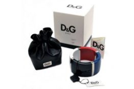 Model Number: DJ0926_x00D_
Product Name: Ladies Over Me D&G Bangle (By D&G Jewels)._x00D_
Product