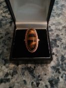 1 x 9ct gold ring with tiger eye stone