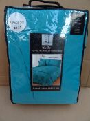 1 x Elizabeth Jayne Designer Biella Luxury Flocked 5 Piece Bed in a Bag Set Double. Includes: 1 x