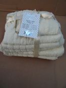 1 x Chamberlain & May 9 Piece Luxurious (IVORY) 100% Egypian cotton Towel Bale. Price Marked at £60!