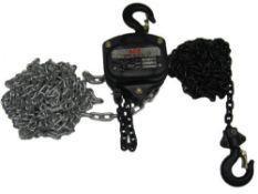 0.5T X 3 Metre Chain Block, BRAND NEW.Minimum Distance Between Hooks - 290MM, Chain Falls - 1,