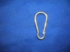 10PCS X 4MM STAINLESS STEEL Carbine Hook With Eyelet - BRAND NEW
These particular carbine hooks come