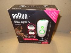1 x Braun Silk-épil 5 5780 Epilator with Five Attachments and Cooling Glove. Extra gentle