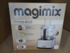 1 x Magimix 4200 Food Processor. •Space efficient design
•Push button control panel
•Main blade