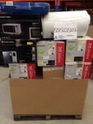 4 Pallets of Domestic Appliances / Accessories / Related Customer Returned Items