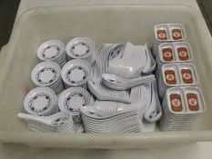 Approx 200 chinese spoons and dishes