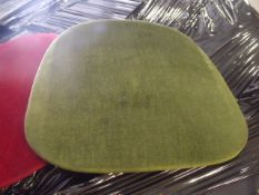 100 x used green velcro seat pads
to fit either the chivari or cheltenham style chair in previous